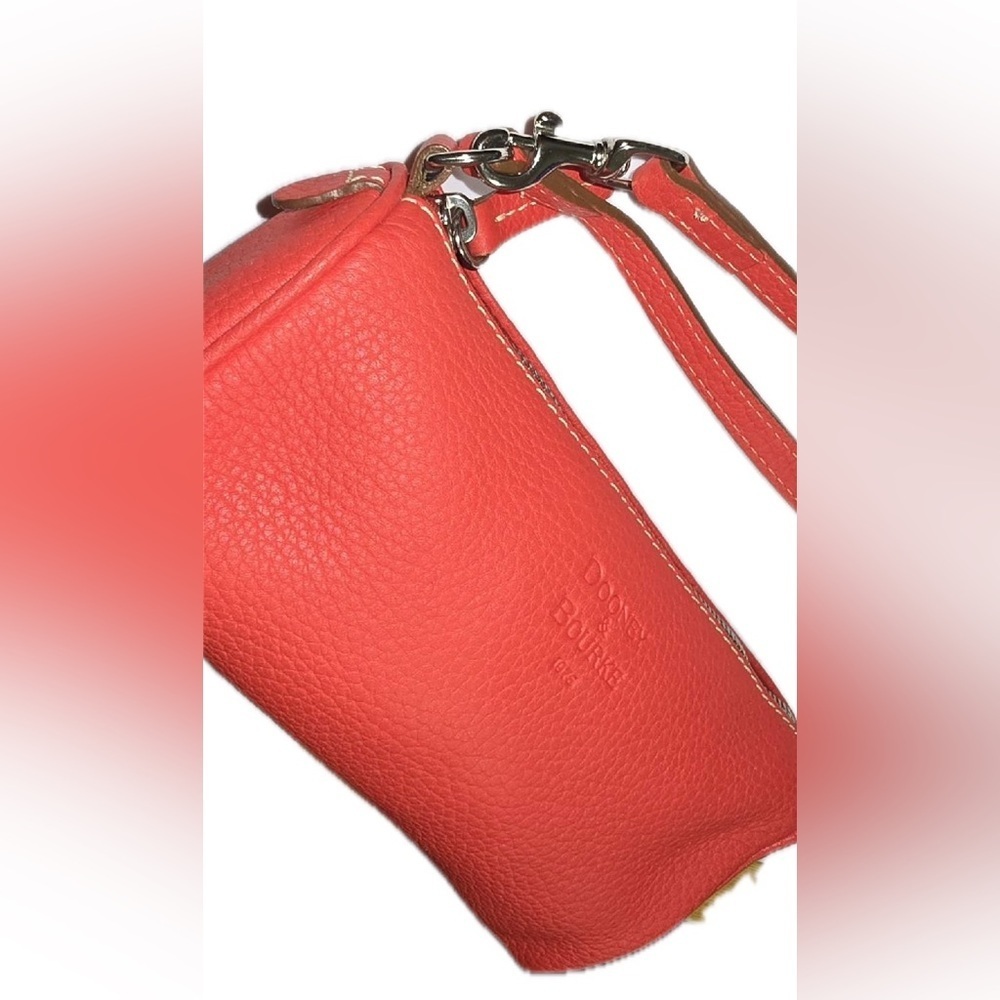 Dooney & Bourke Red Clutch Wristlet Leather - Picture 8 of 15